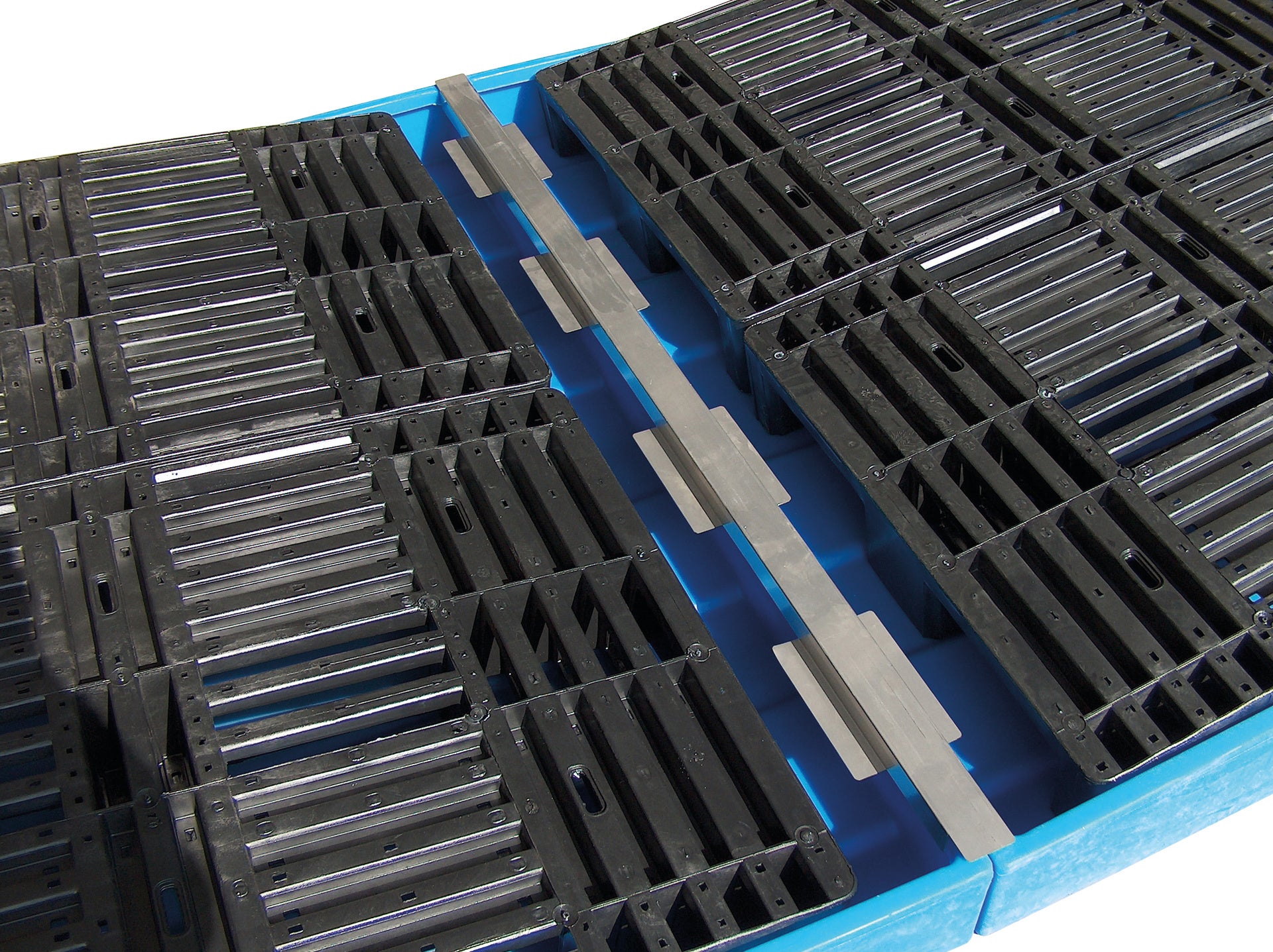 Bild Anwendung Wannenverbinder WV 2 für Bodenschutzwannen BWP