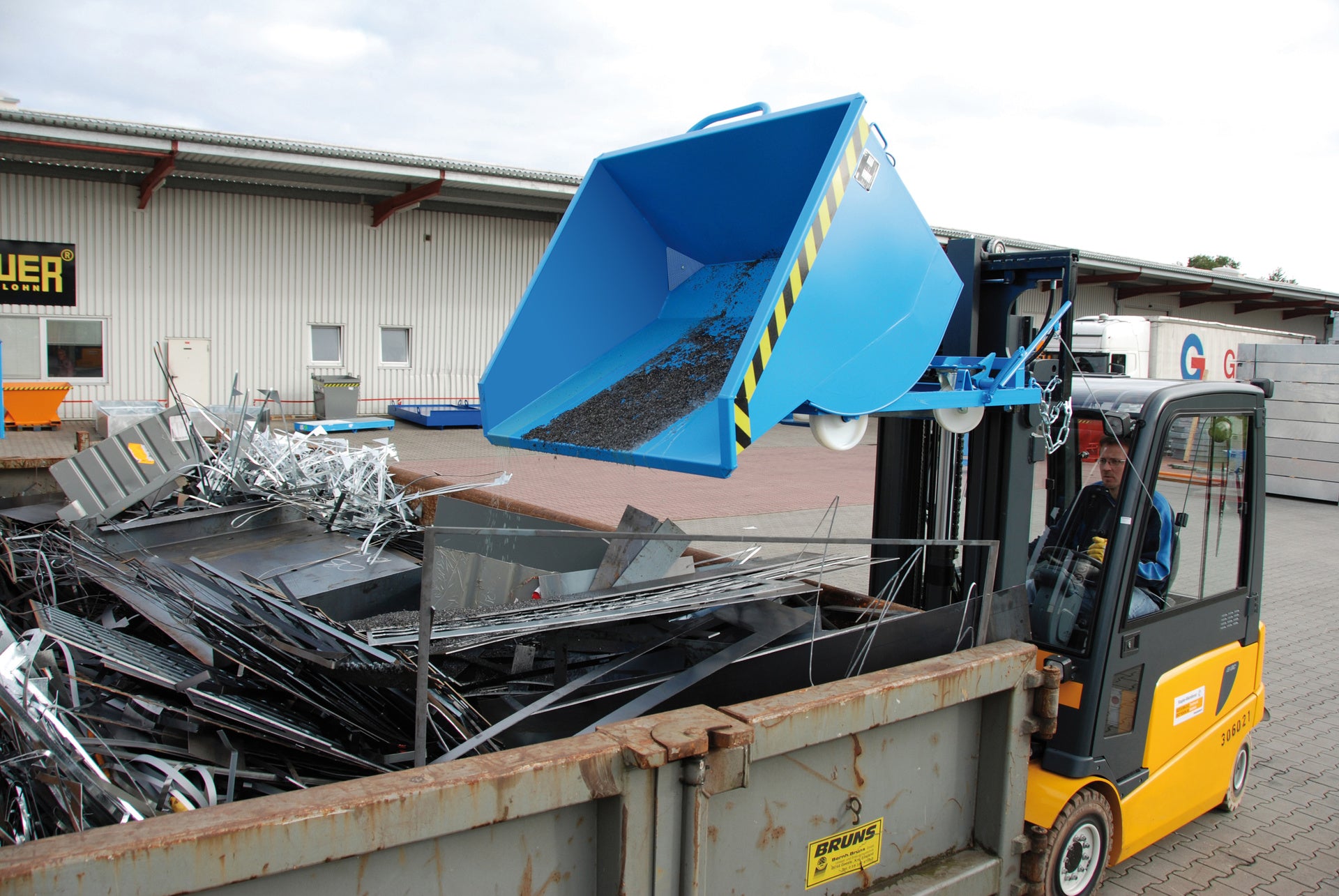 Spänebehälter SKM  in Anwendung