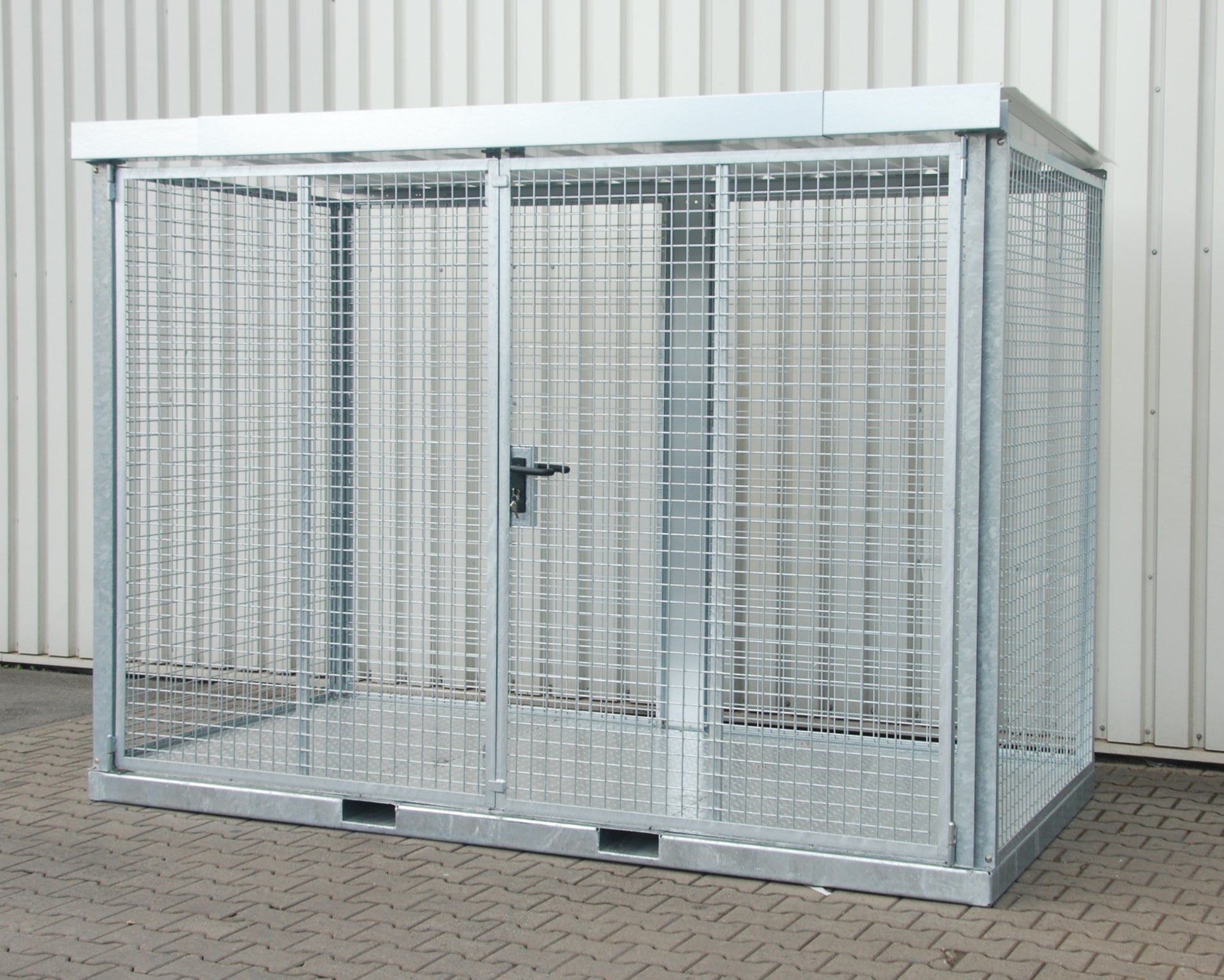 Gasflaschen-Container Typ GFC-E – sichere Lagerung von Druckgasflaschen im Freien