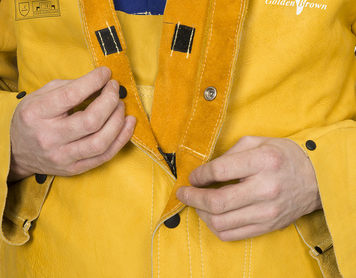 Detailansicht doppelte Knopfleisste der Schweißerjacke Vollleder GB